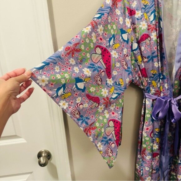 Disney Alice in Wonderland Kimono Robe XL Lavender Mushrooms Fairycore - Picture 7 of 15